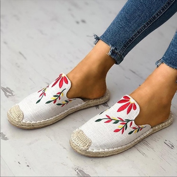 Lena Vie Shoes - Summer Red Floral Embroidered Espadrille Sandals